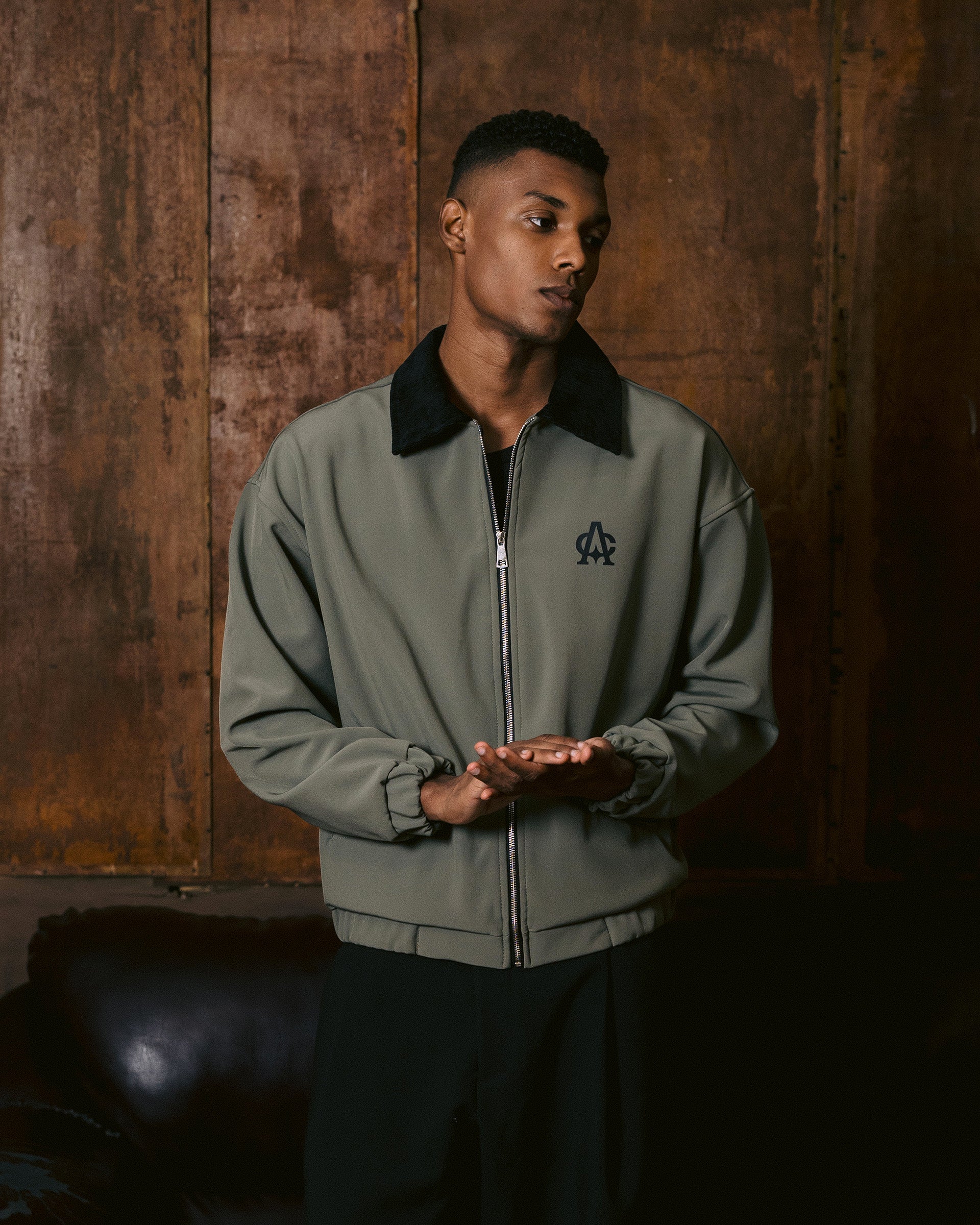 ICONIQUE BOMBER JACKET