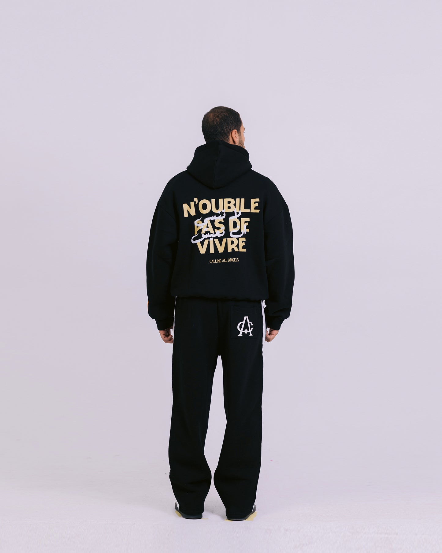 N’OUBILE PAS DE VIVRE HOODIE