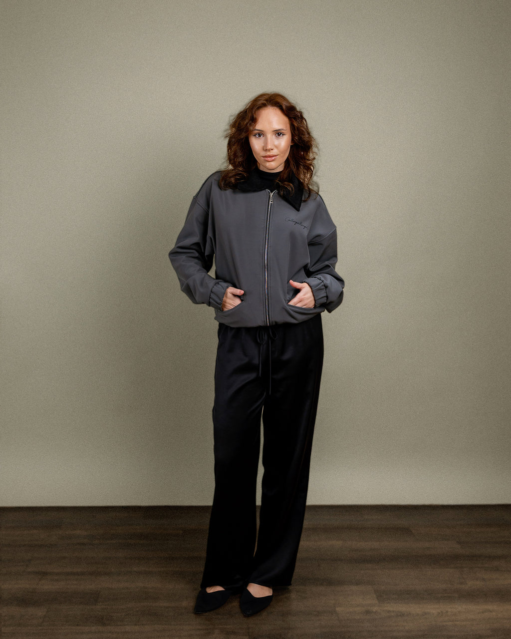 SIGNATURE BOMBER JACKET