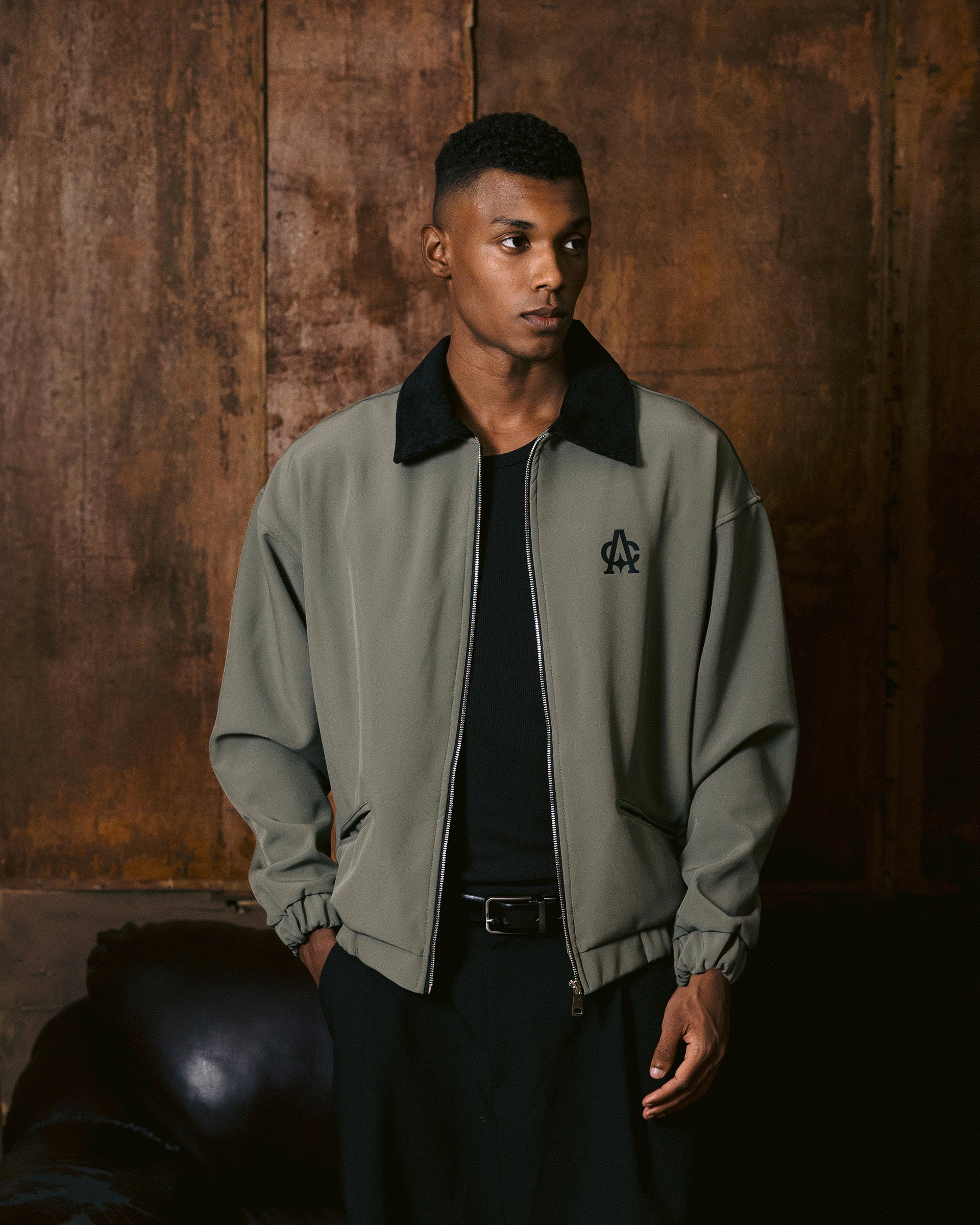 ICONIQUE BOMBER JACKET